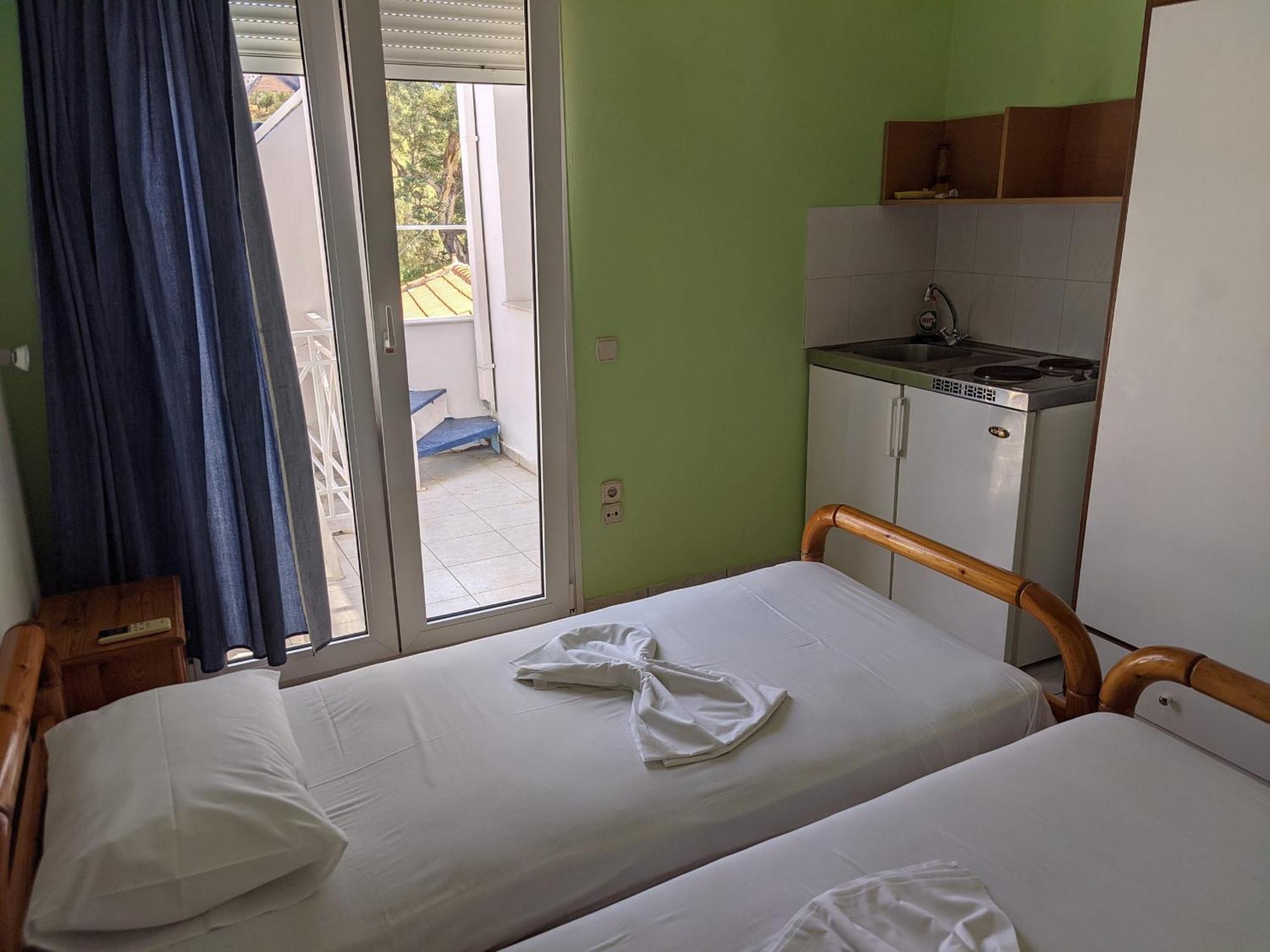 Elena Studios Tarti Eksteriør billede